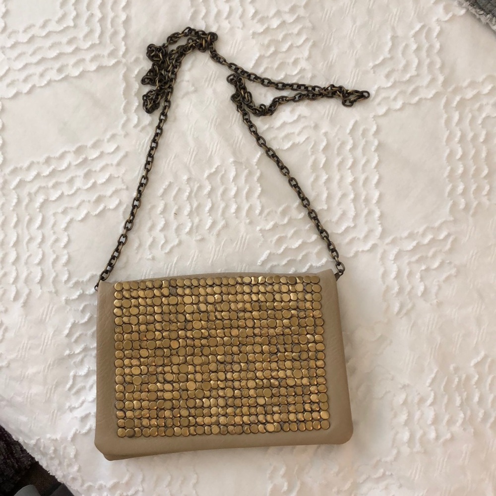 Chain crossbody bag